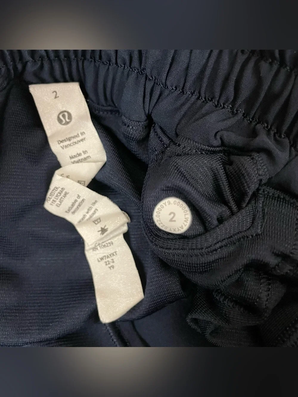 lululemon Hotty Hot Short High Rise Long 4” True Navy Sz 2